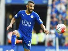 Mahrez offre à l'Algérie son 3ème ballon d’or africain. 